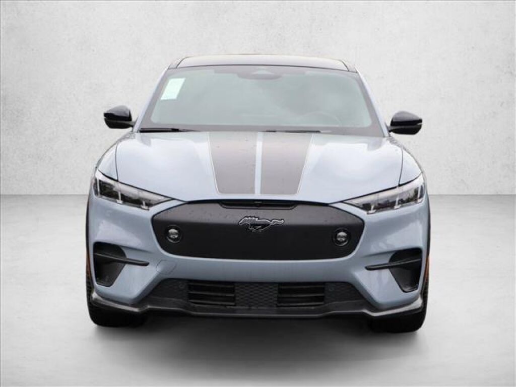 2025 Ford Mustang Mach-E