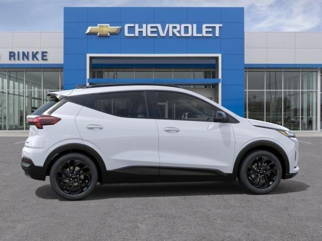2027 Chevrolet Bolt in Center Line, MI