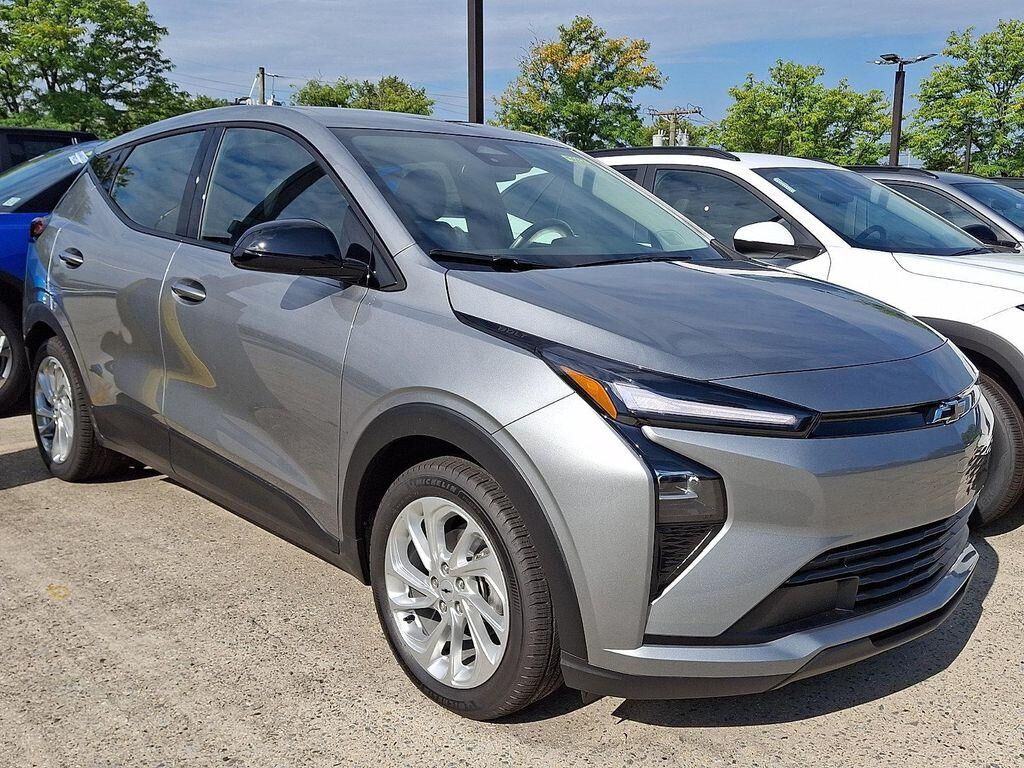 2027 Chevrolet Bolt in Englewood, NJ