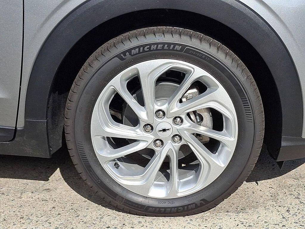 2027 Chevrolet Bolt in Englewood, NJ