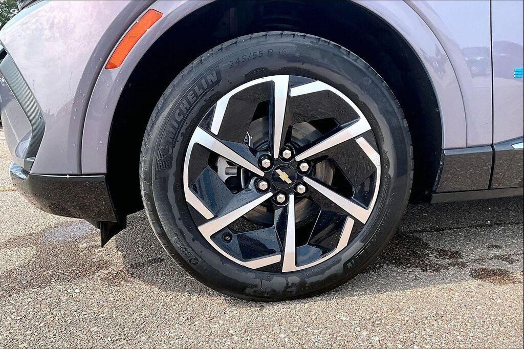 2025 Chevrolet Equinox EV in Topeka, KS