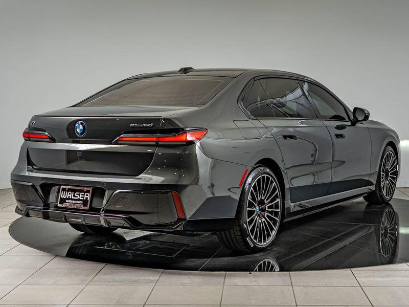 2024 BMW i7 in Wichita, KS