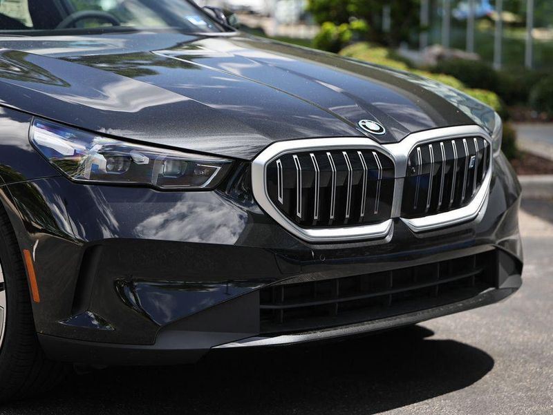 2027 BMW i5 in Virginia Beach, VA