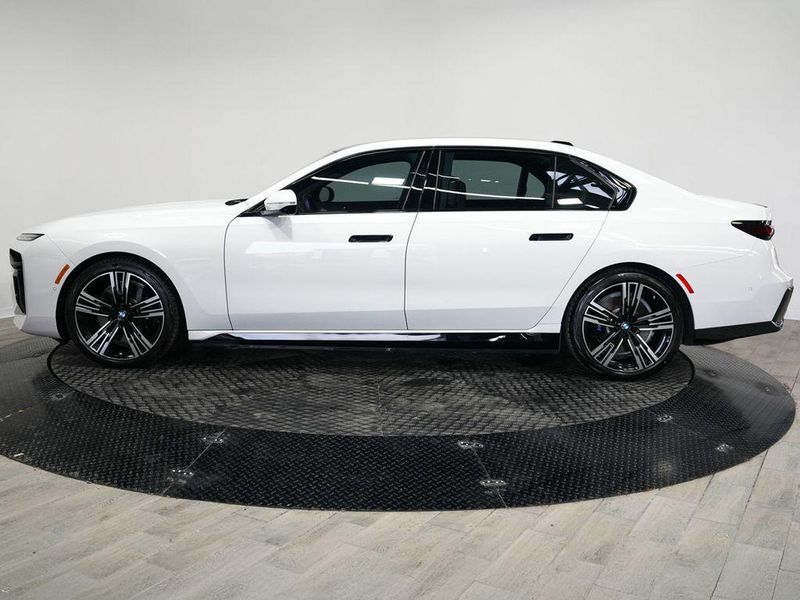 2023 BMW i7 in North Bergen, NJ