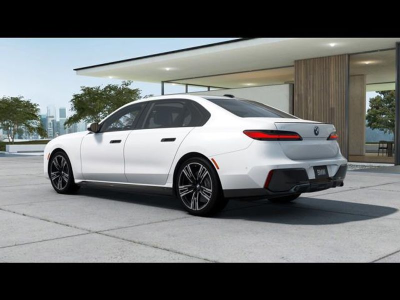 2024 BMW i7 in Merriam, KS