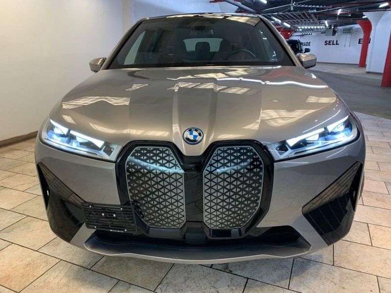 2023 BMW iX in Hillside, NJ
