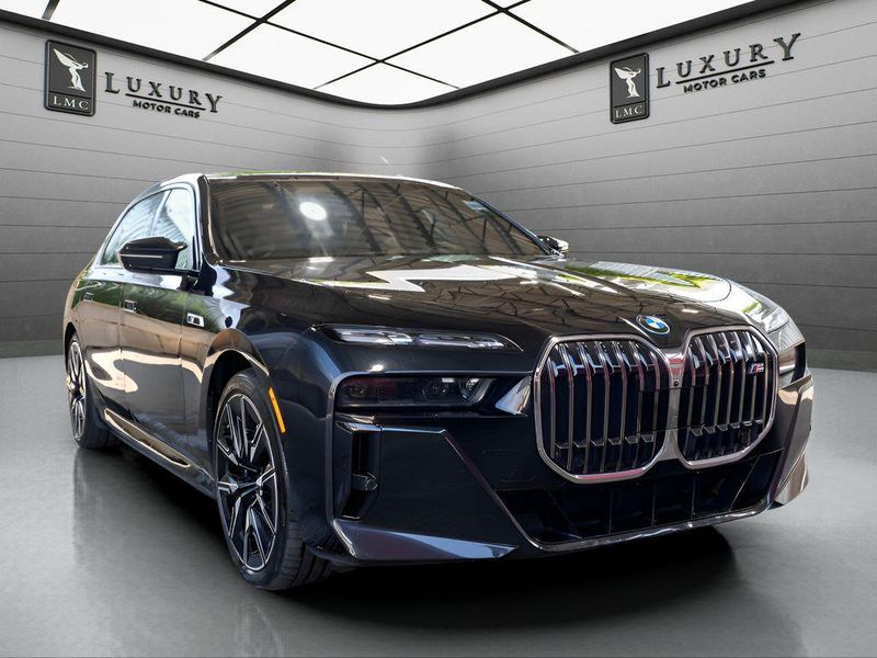 2024 BMW i7 in Hillside, NJ