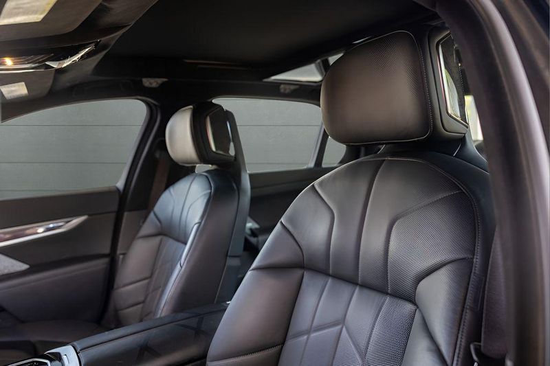 2024 BMW i7 in Hillside, NJ