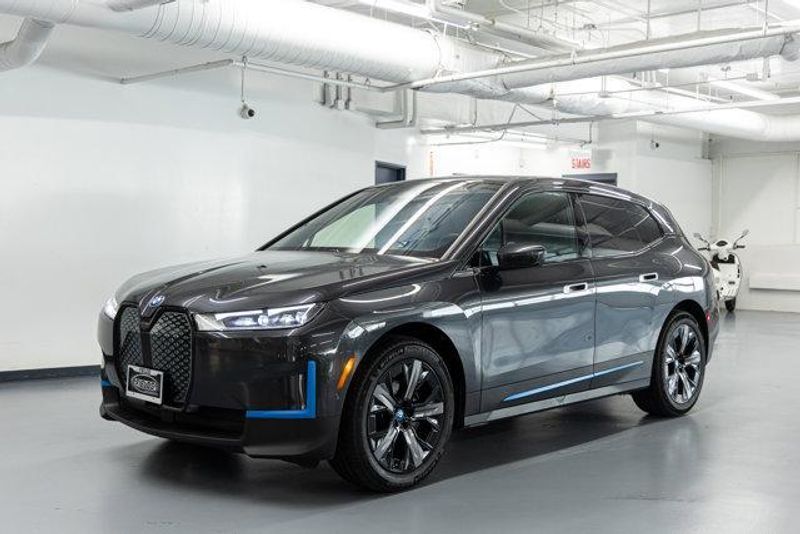 2024 BMW iX in Chicago, IL