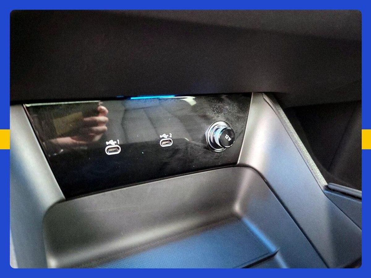 undefined. Enlarge image 40