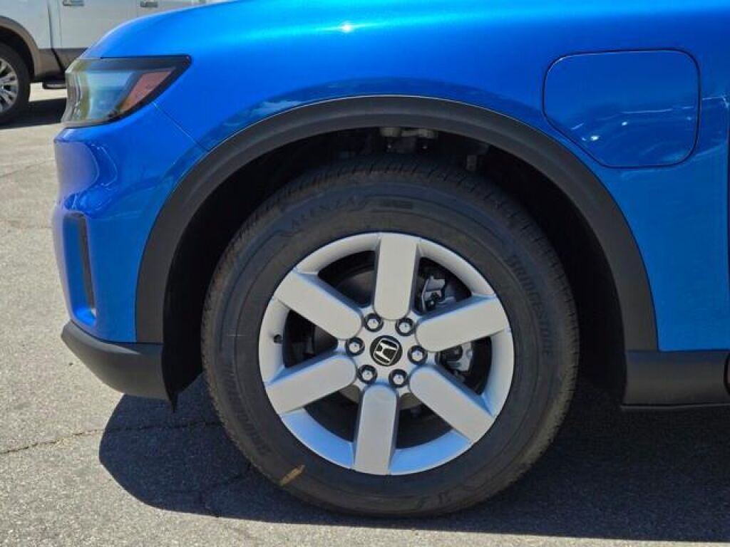 undefined. Enlarge image 6