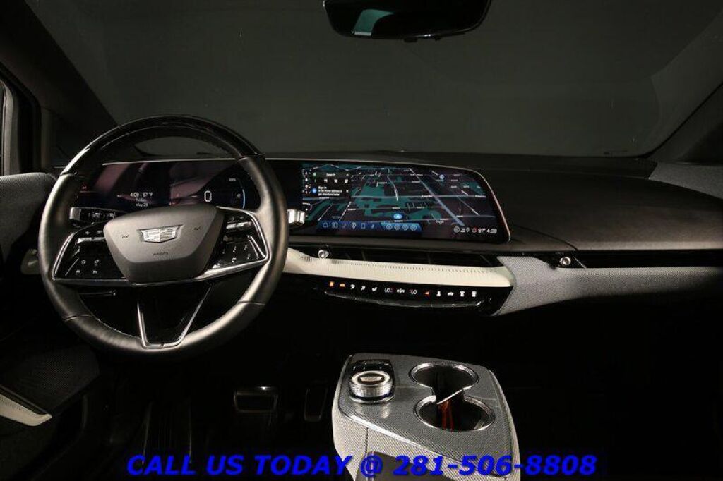 2025 Cadillac OPTIQ