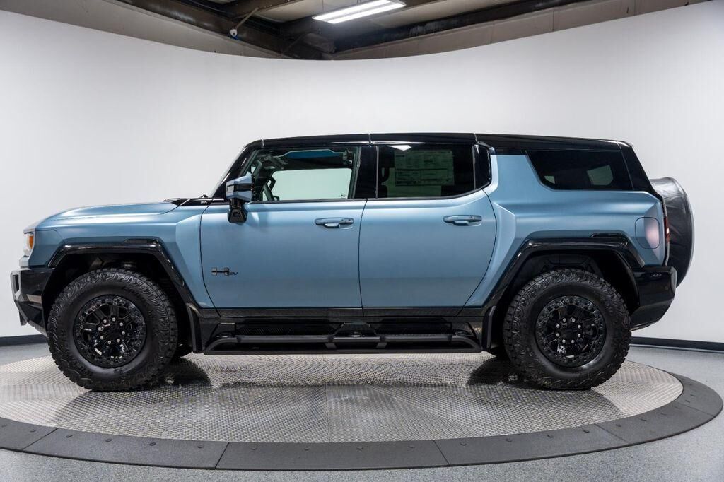 2024 GMC HUMMER EV SUV