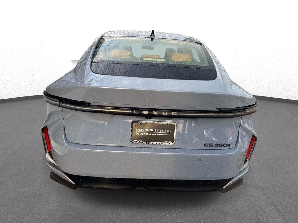 2026 Lexus ES 350e