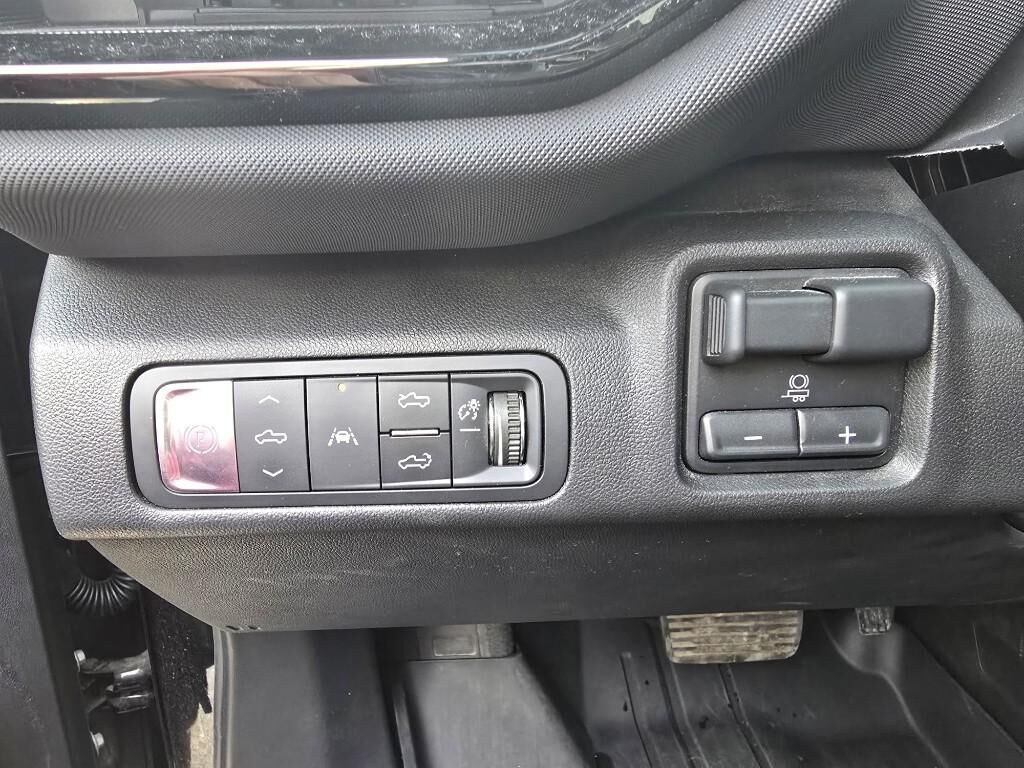 undefined. Enlarge image 13