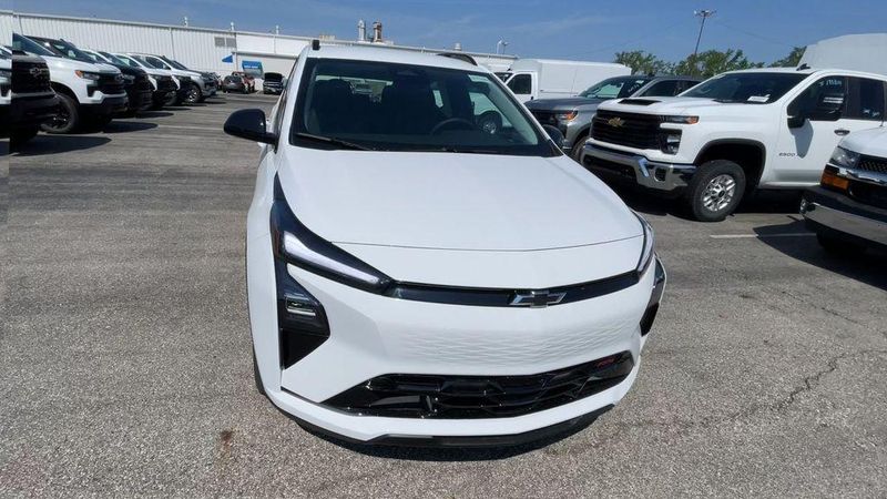 2027 Chevrolet Bolt in Columbus, OH