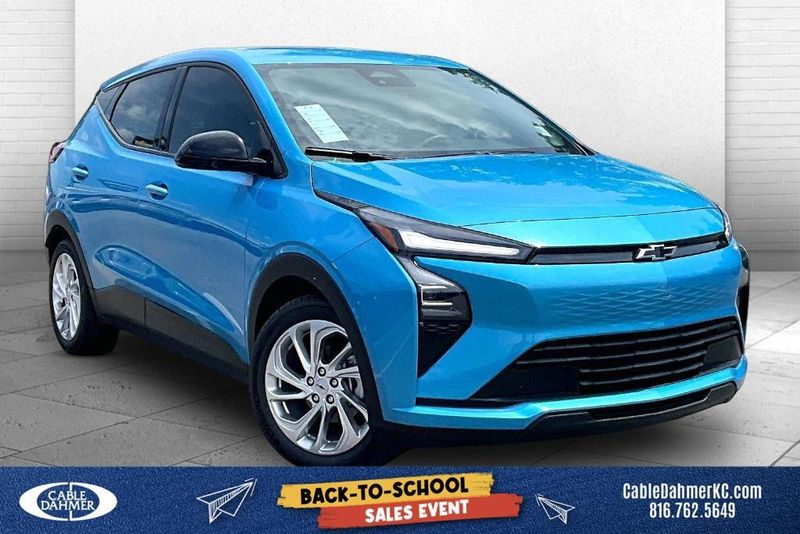 2027 Chevrolet Bolt in Kansas City, MO