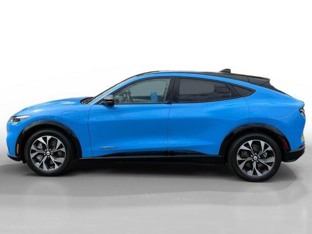 2022 Ford Mustang Mach-E