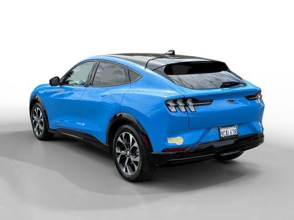 2022 Ford Mustang Mach-E