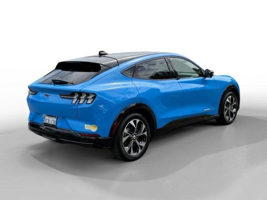 2022 Ford Mustang Mach-E