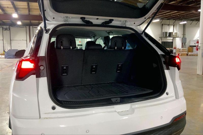 2027 Chevrolet Bolt in Kansas City, MO