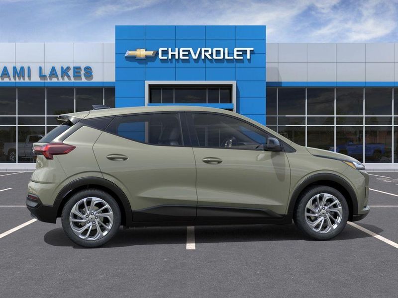 2027 Chevrolet Bolt in Hialeah, FL