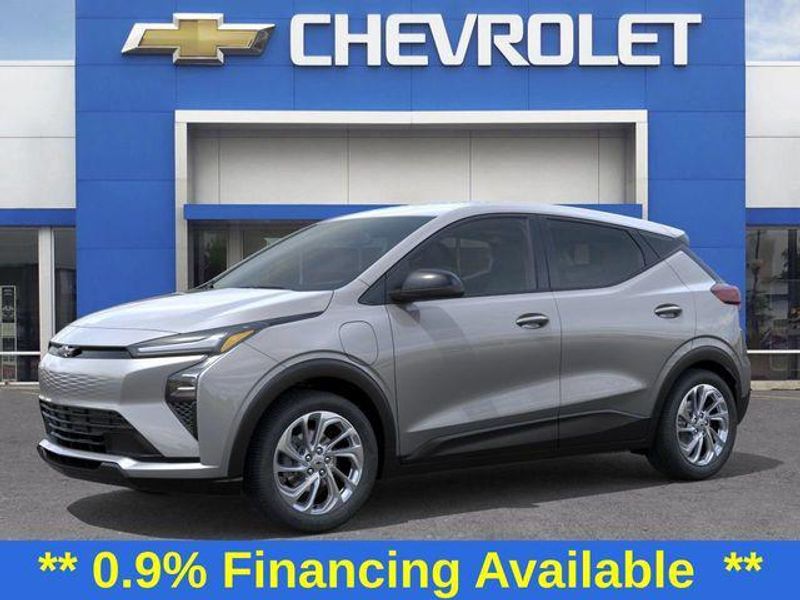 2027 Chevrolet Bolt in Oak Lawn, IL