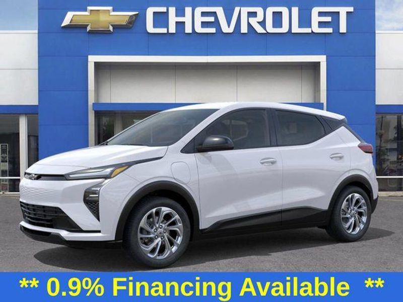 2027 Chevrolet Bolt in Oak Lawn, IL