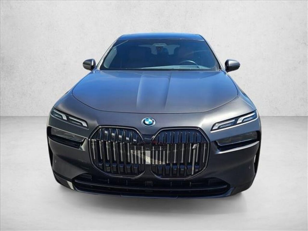 2023 BMW i7
