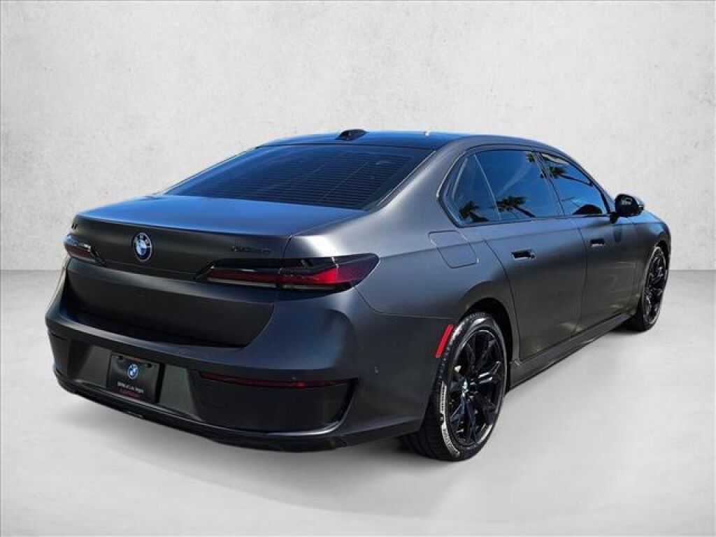 2023 BMW i7