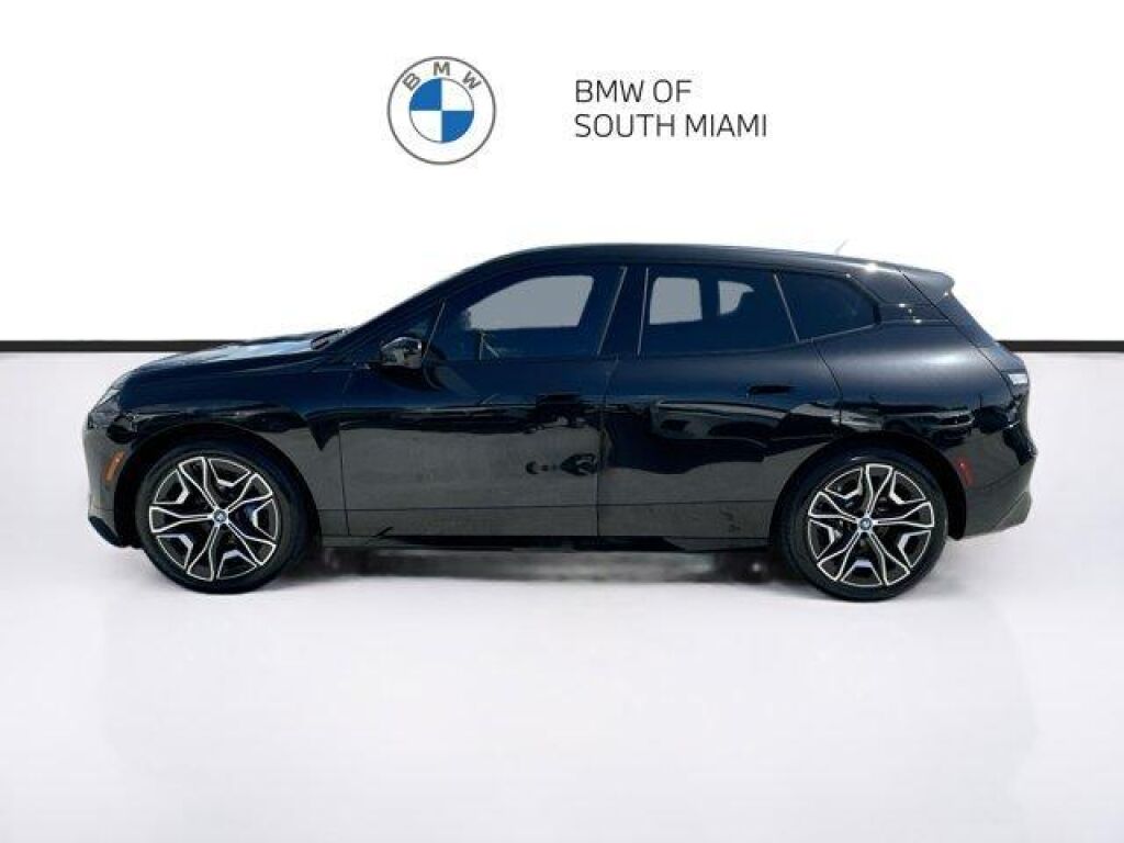2023 BMW iX M60