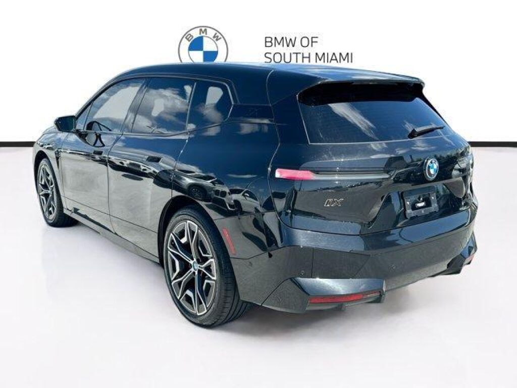 2023 BMW iX M60