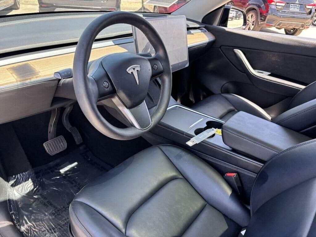 undefined. Enlarge image 17