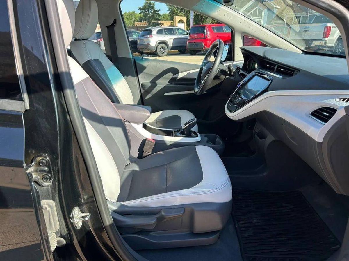 undefined. Enlarge image 17