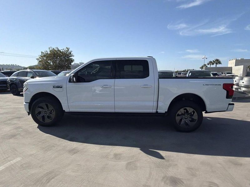 2024 Ford F-150 Lightning in Glendale, CA