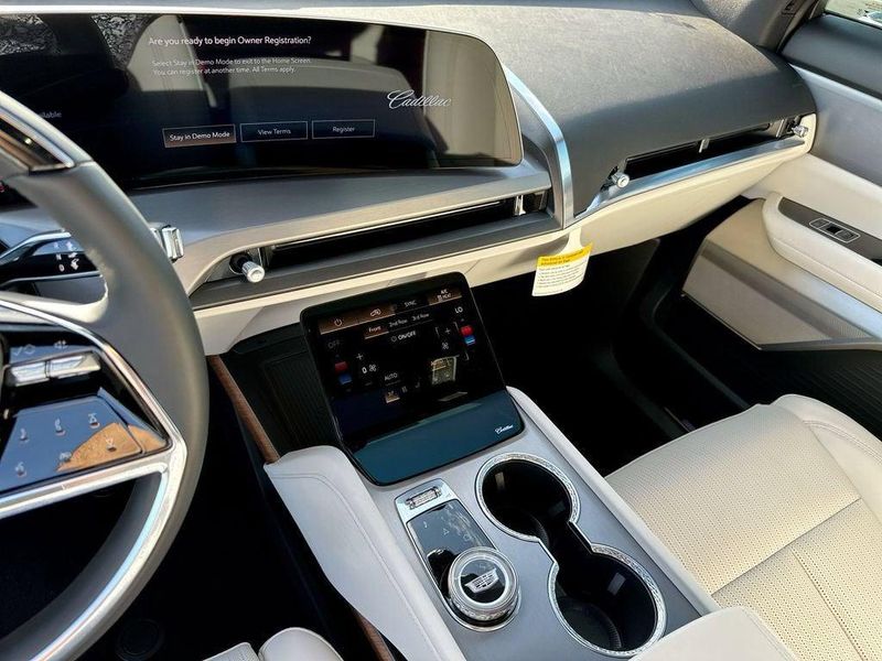 2027 Cadillac VISTIQ in Tucson, AZ