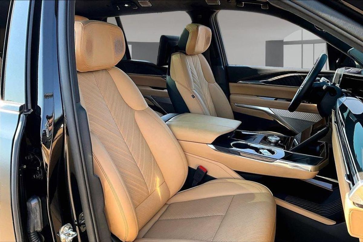 undefined. Enlarge image 7