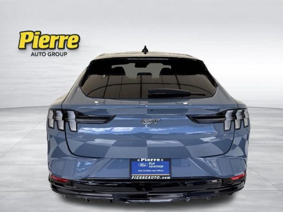 undefined. Enlarge image 3