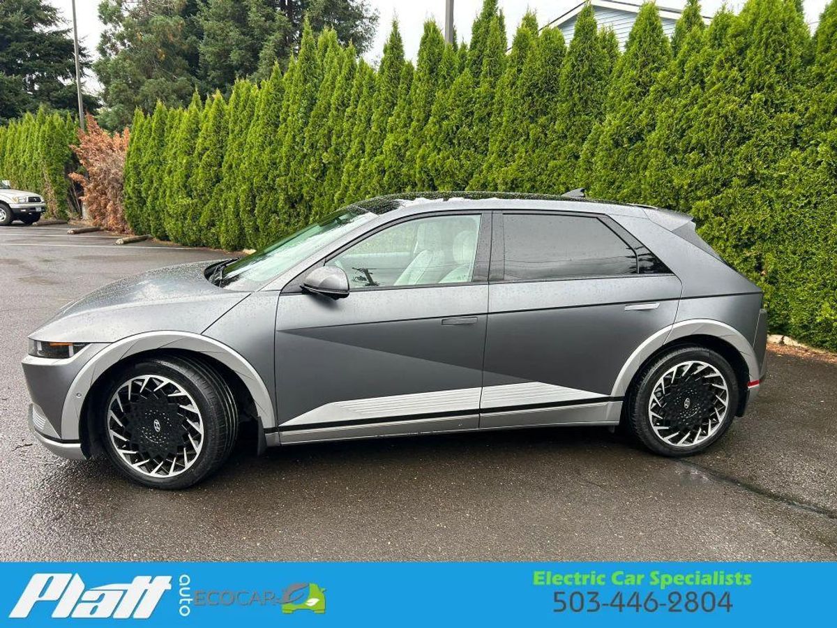 undefined. Enlarge image 4
