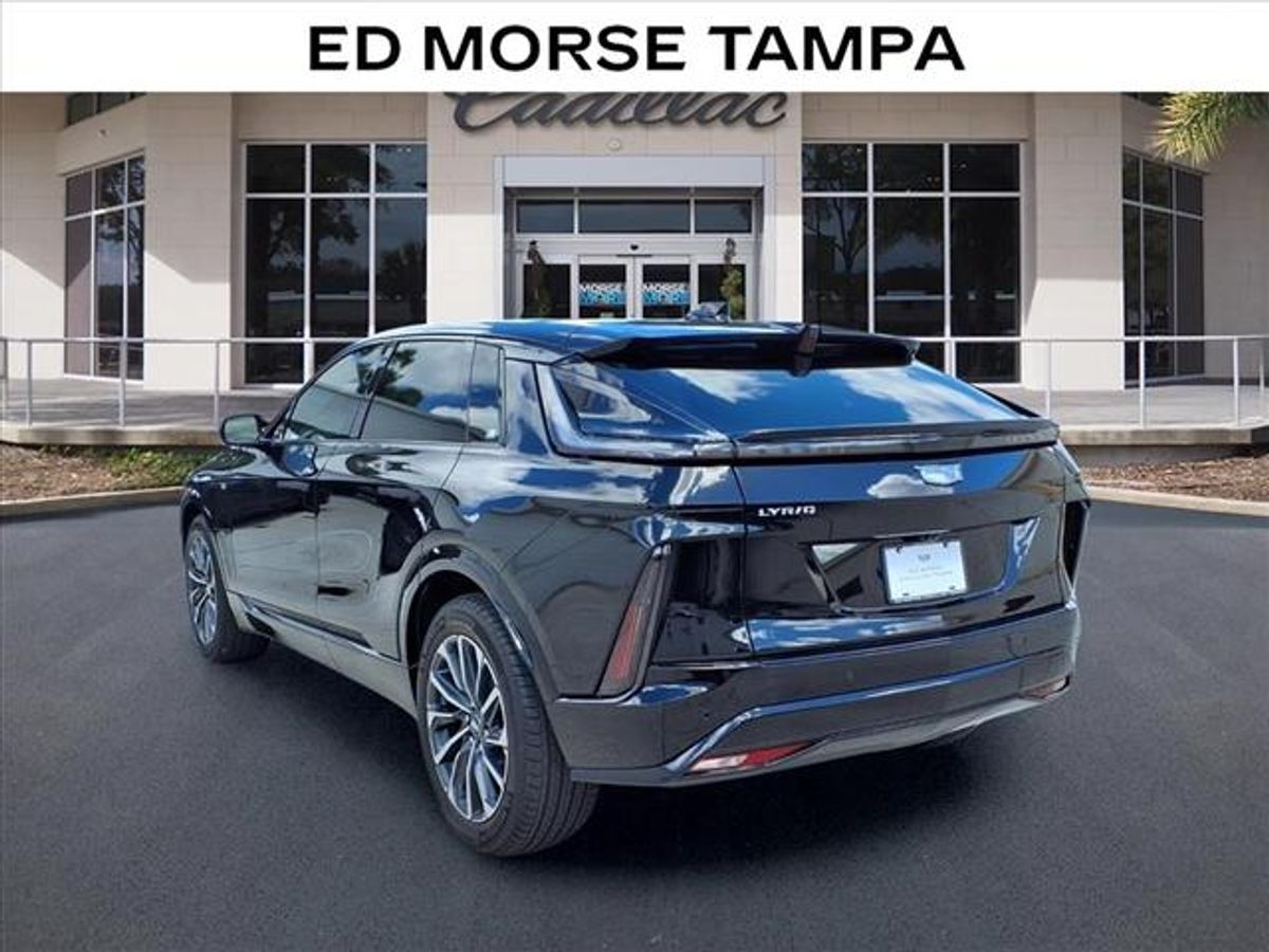 undefined. Enlarge image 3