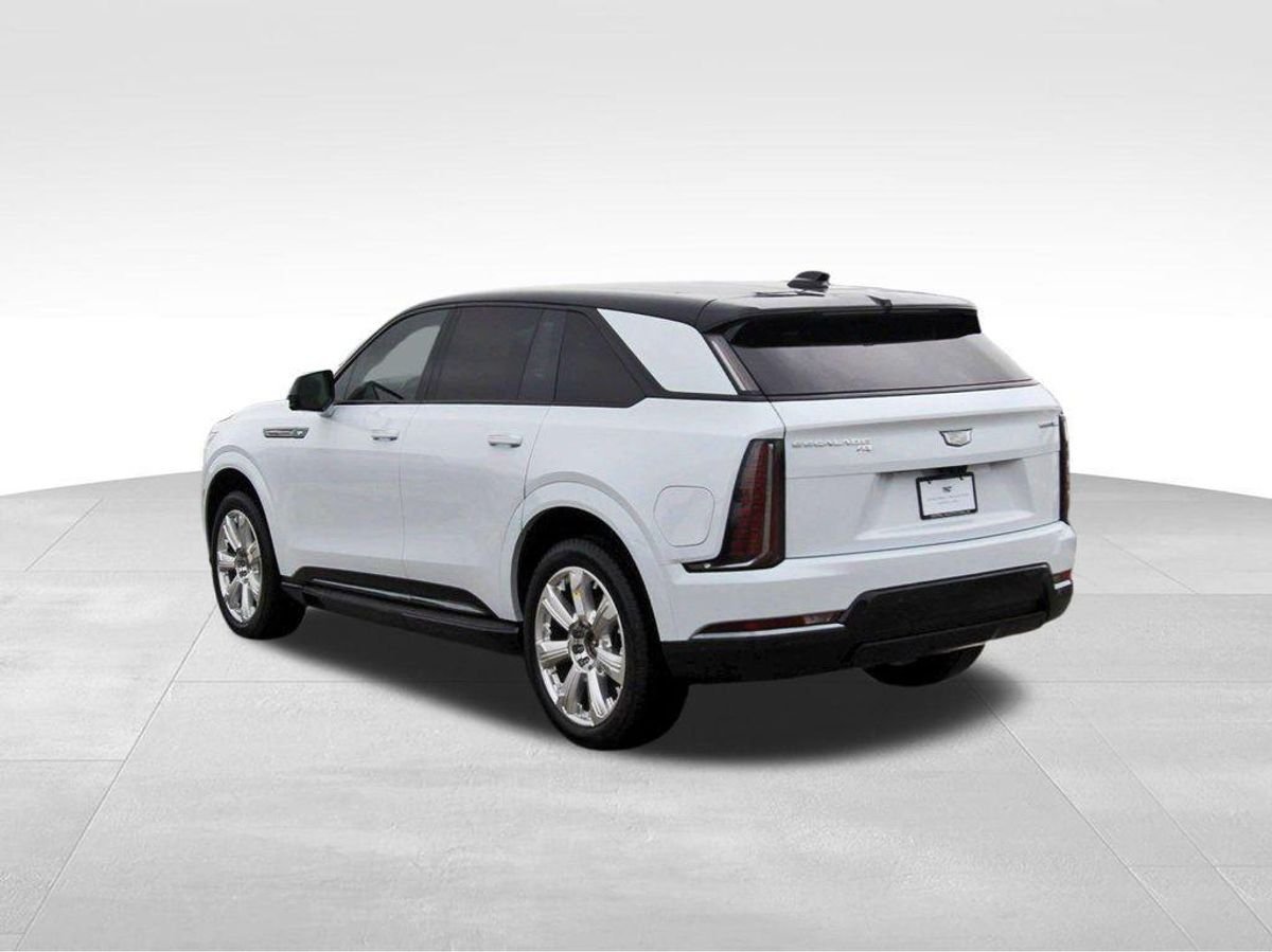 undefined. Enlarge image 3