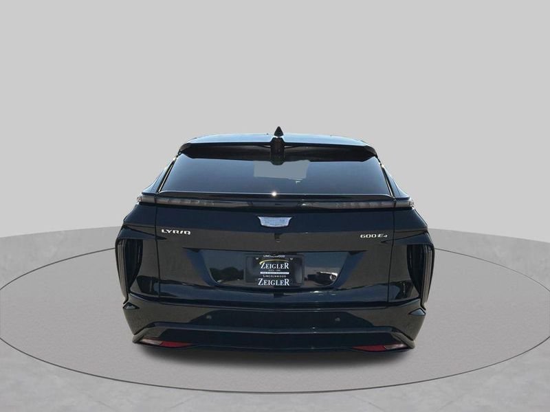 2024 Cadillac LYRIQ in Lincolnwood, IL