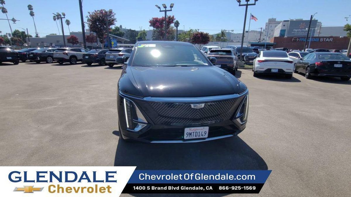 undefined. Enlarge image 3