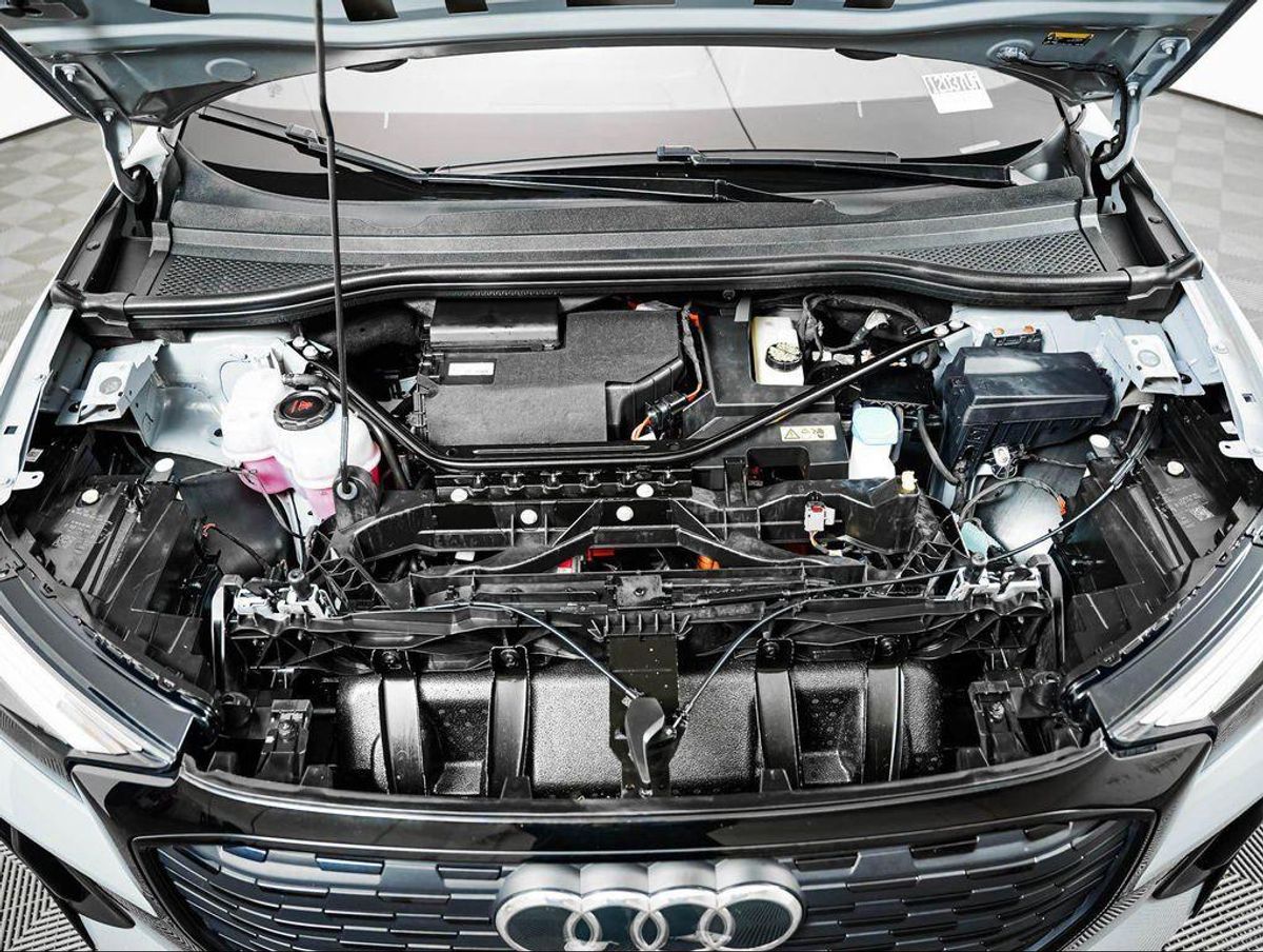 undefined. Enlarge image 4