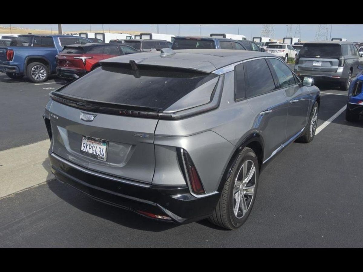 undefined. Enlarge image 4