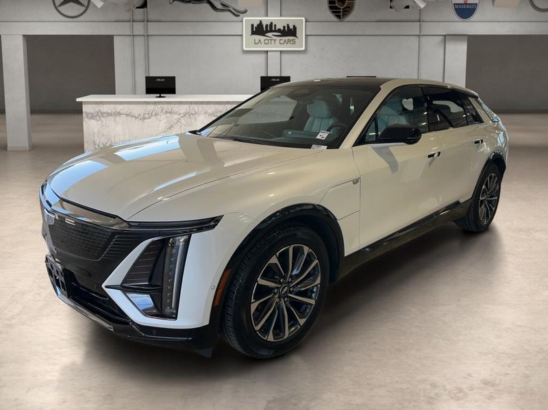 2024 Cadillac LYRIQ in Inglewood, CA