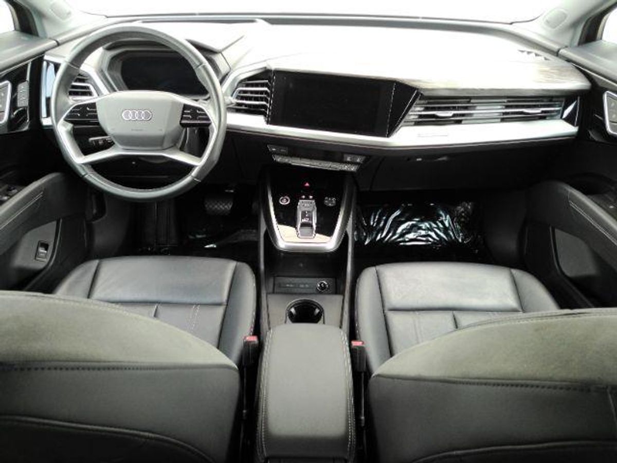 undefined. Enlarge image 3