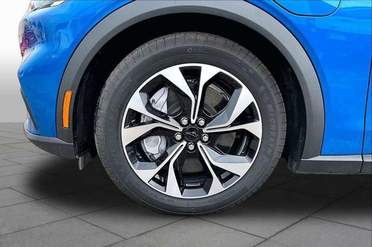 undefined. Enlarge image 11