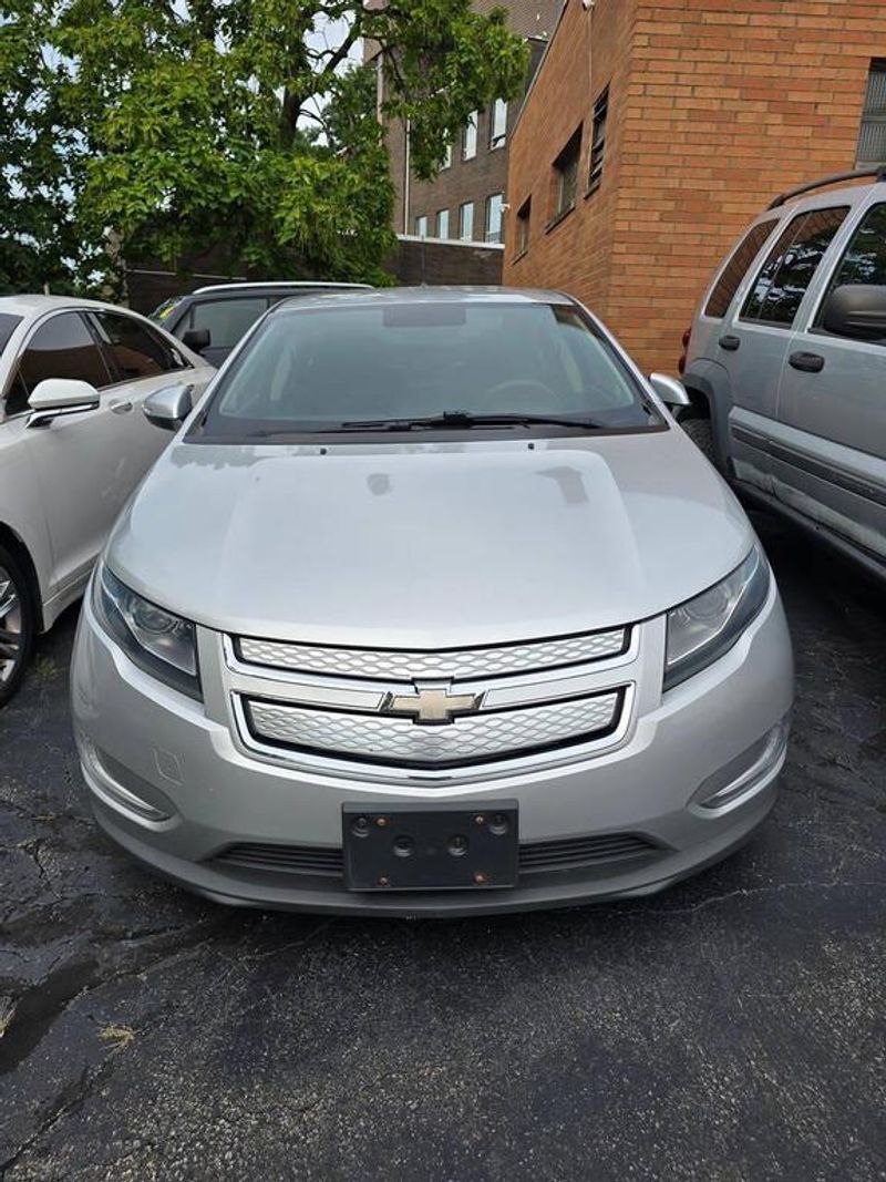 2013 Chevrolet Volt in Parma, OH