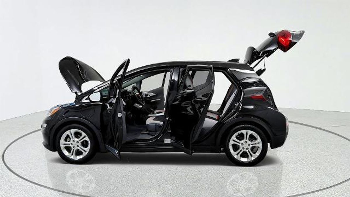 undefined. Enlarge image 37